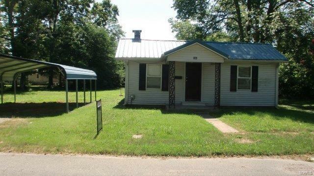 Property Photo:  208 East Spruce Street  MO 63868 