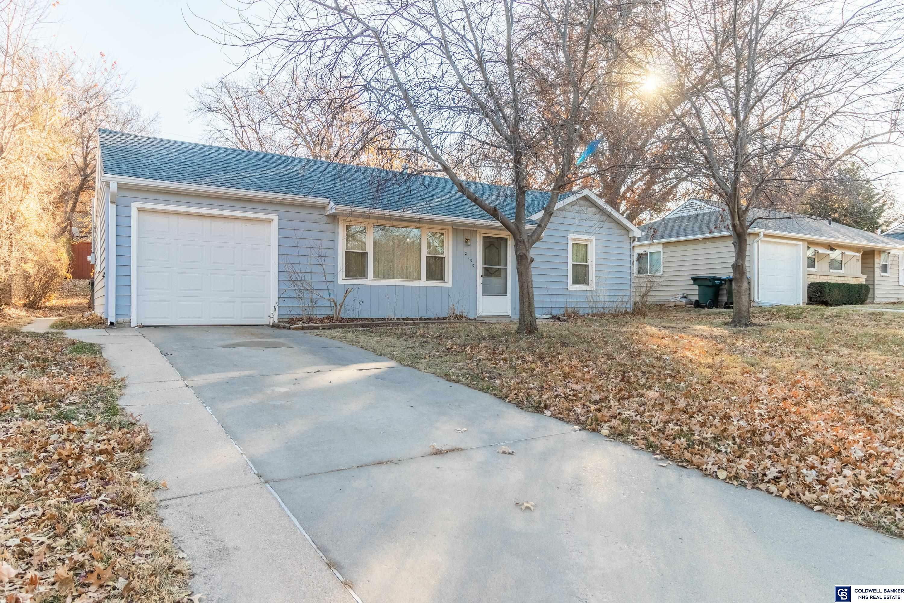 Property Photo: 2900 S 33rd NE 68506-3205