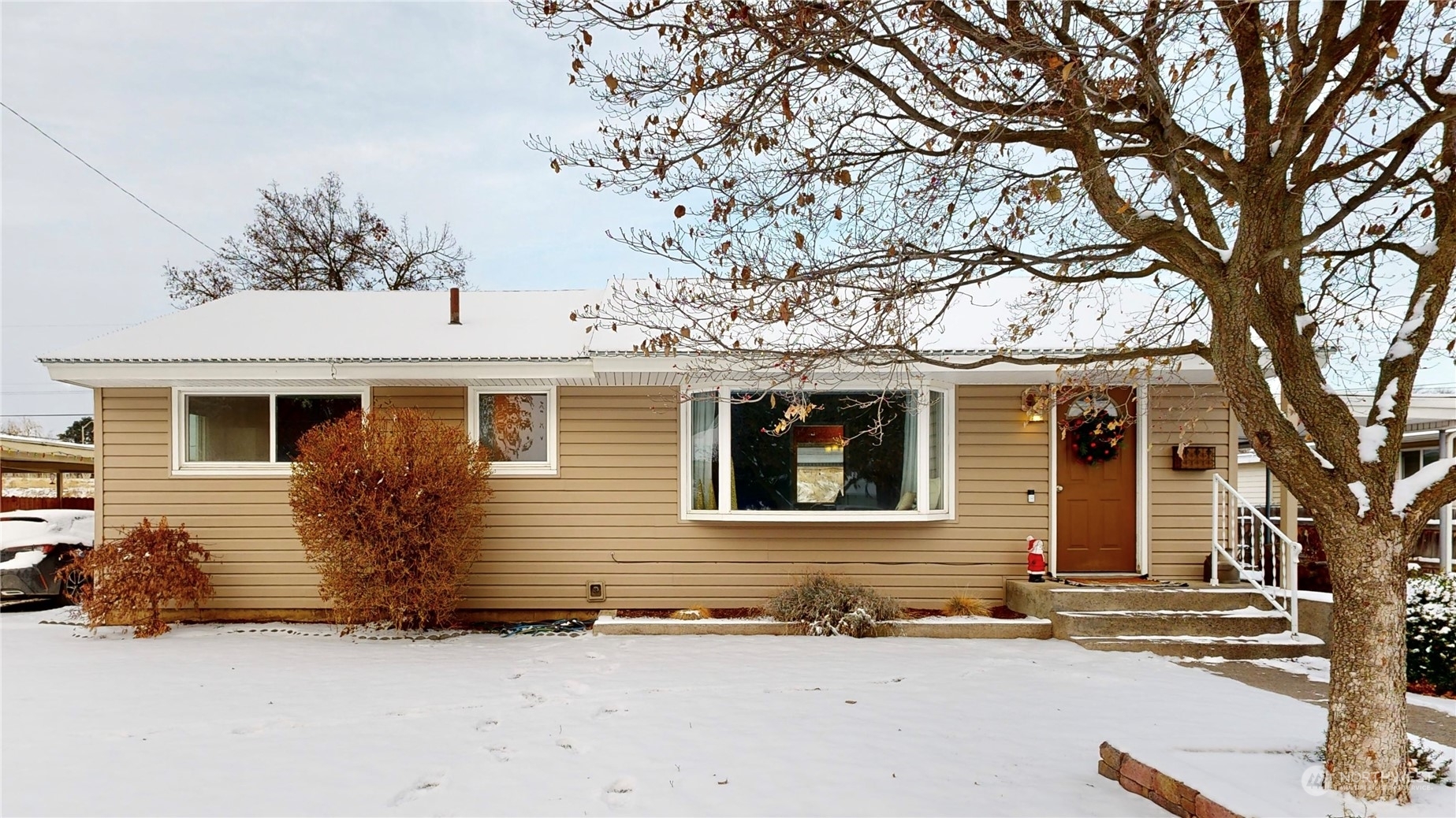 Property Photo: 2073 Lark Drive WA 99362
