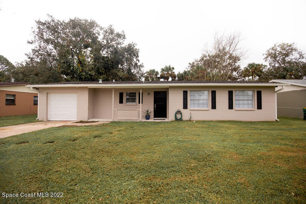Property Photo: 2469 Victor Road FL 32926