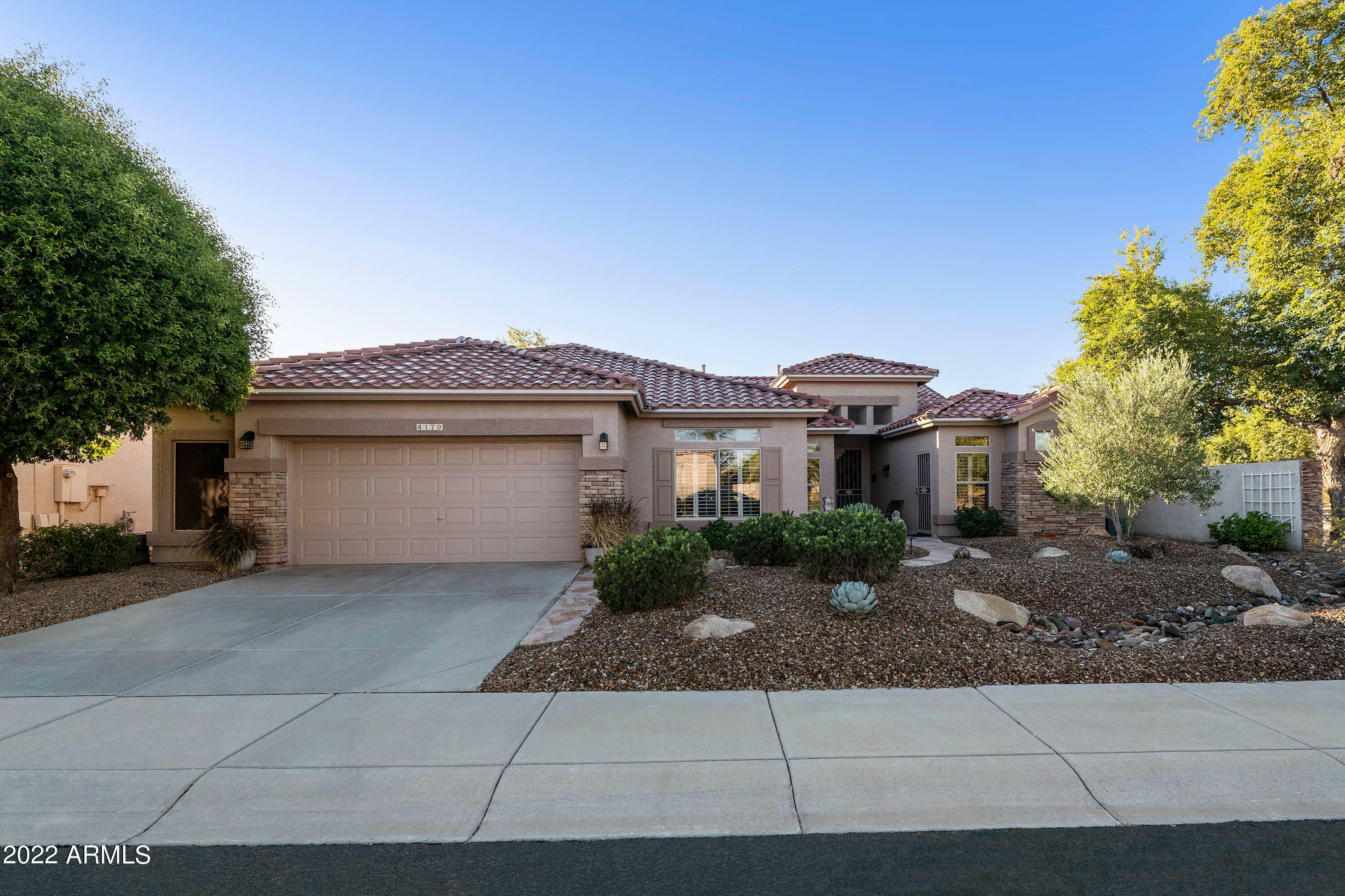 Property Photo: 4179 E Chestnut Lane AZ 85298