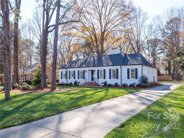 6008 Springhouse Lane  Charlotte NC 28211 photo
