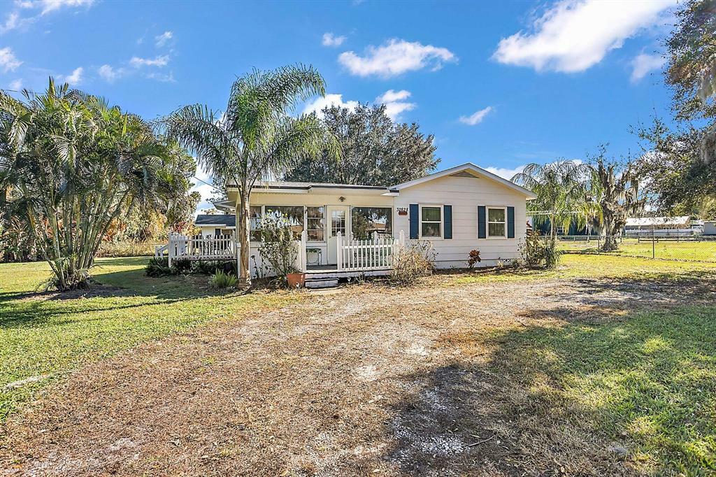 Property Photo: 32828 Lake Eustis Drive FL 32778