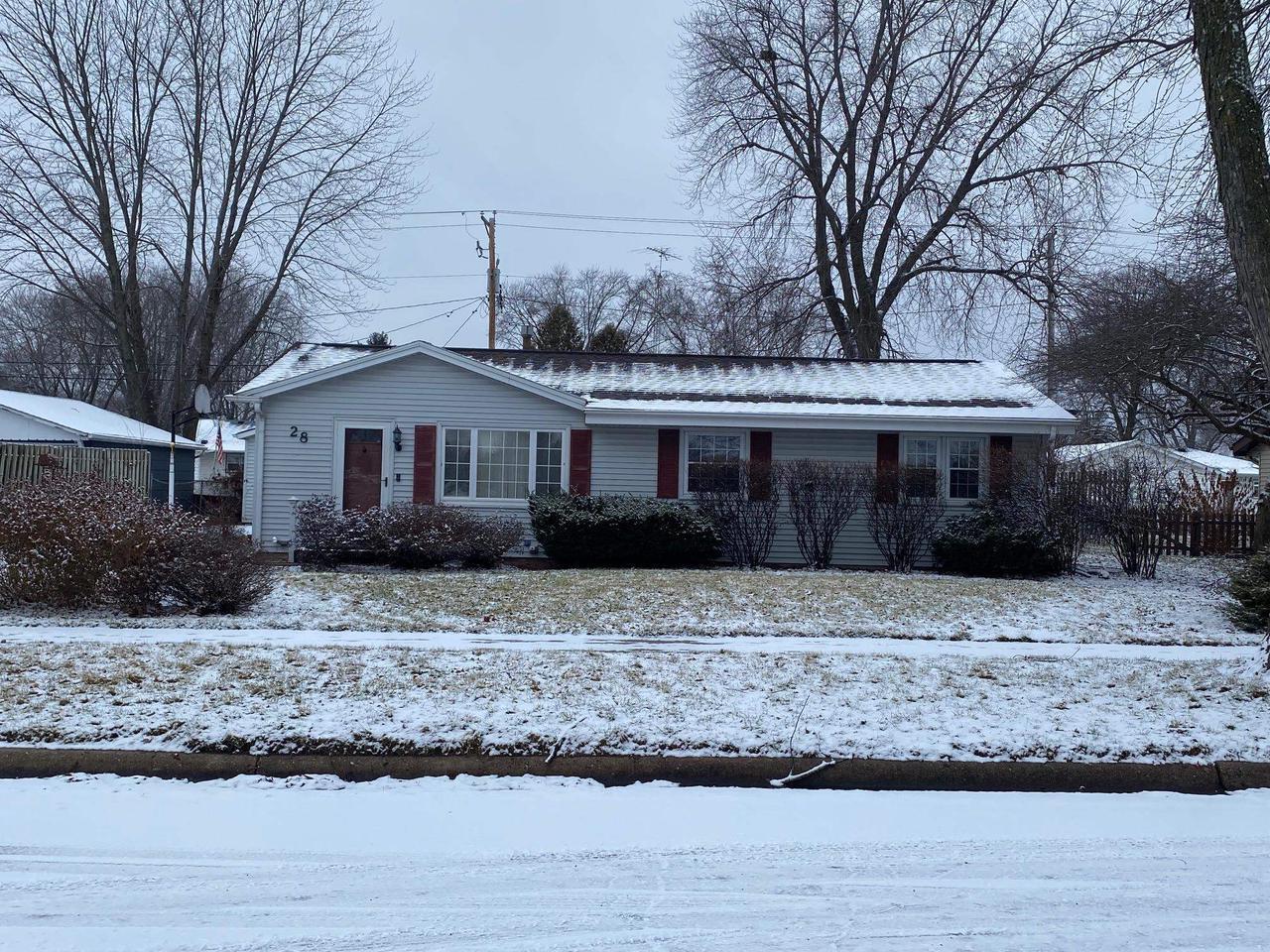 Property Photo:  28 South Sumac Dr  WI 53545 