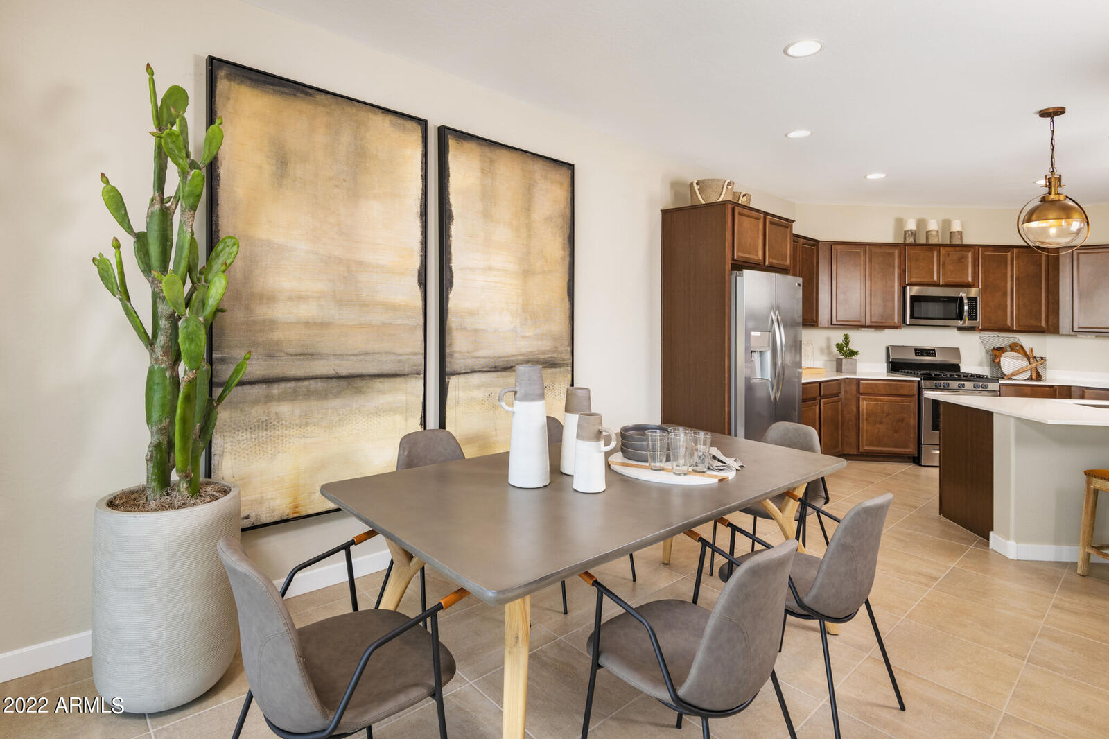 Property Photo: 435 E Wiley Way AZ 85122