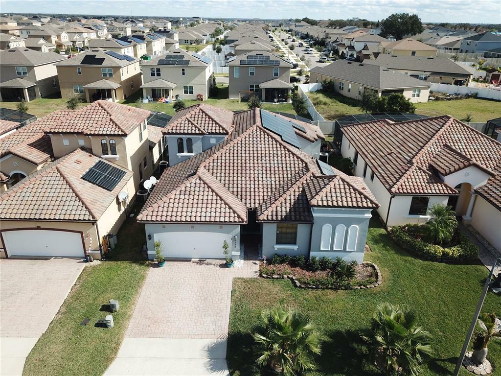 Property Photo: 333 Villa Sorrento Circle FL 33844