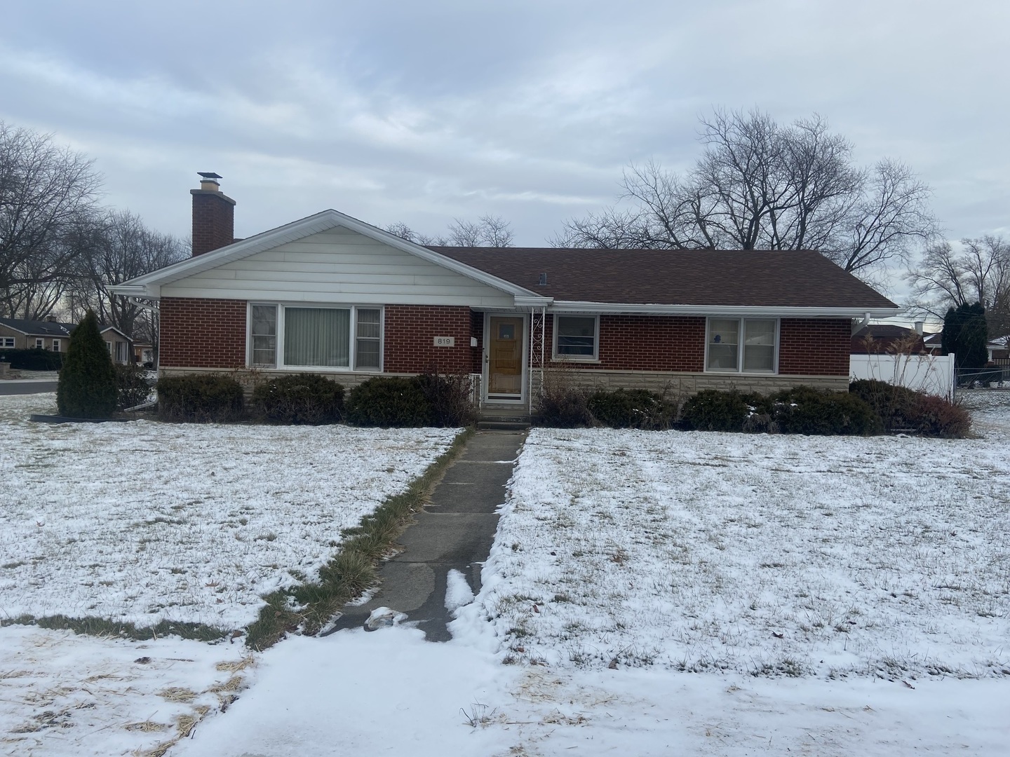819 Luther Lane  Chicago Heights IL 60411 photo