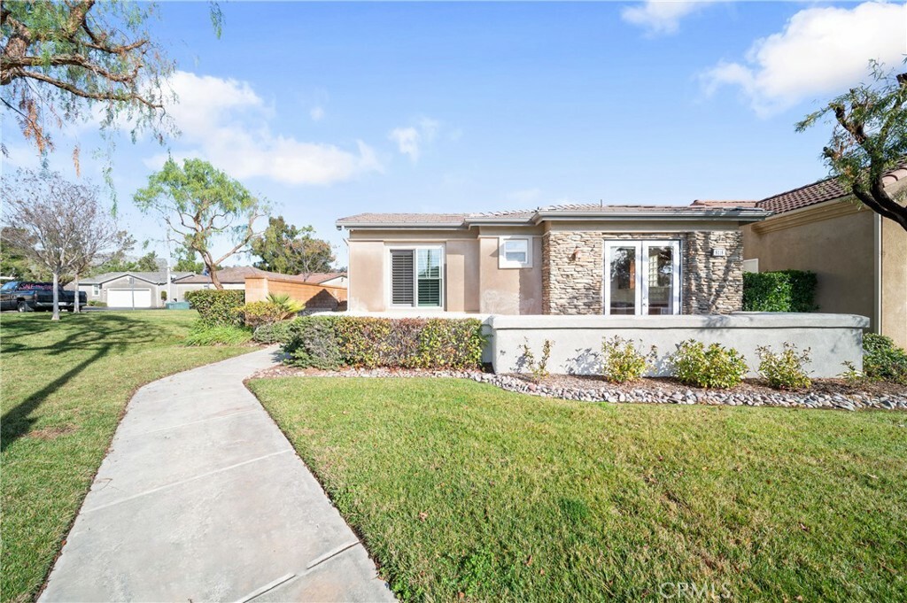 Property Photo:  8118 Hazeltine Lane  CA 92545 