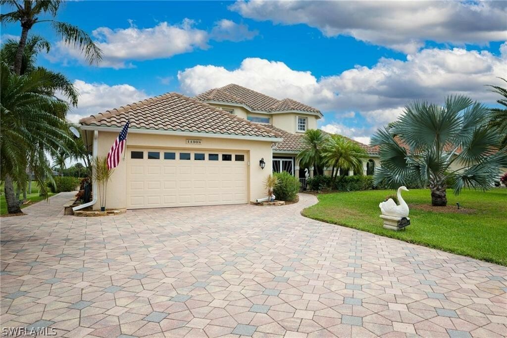 Property Photo:  11908 King James Court  FL 33991 