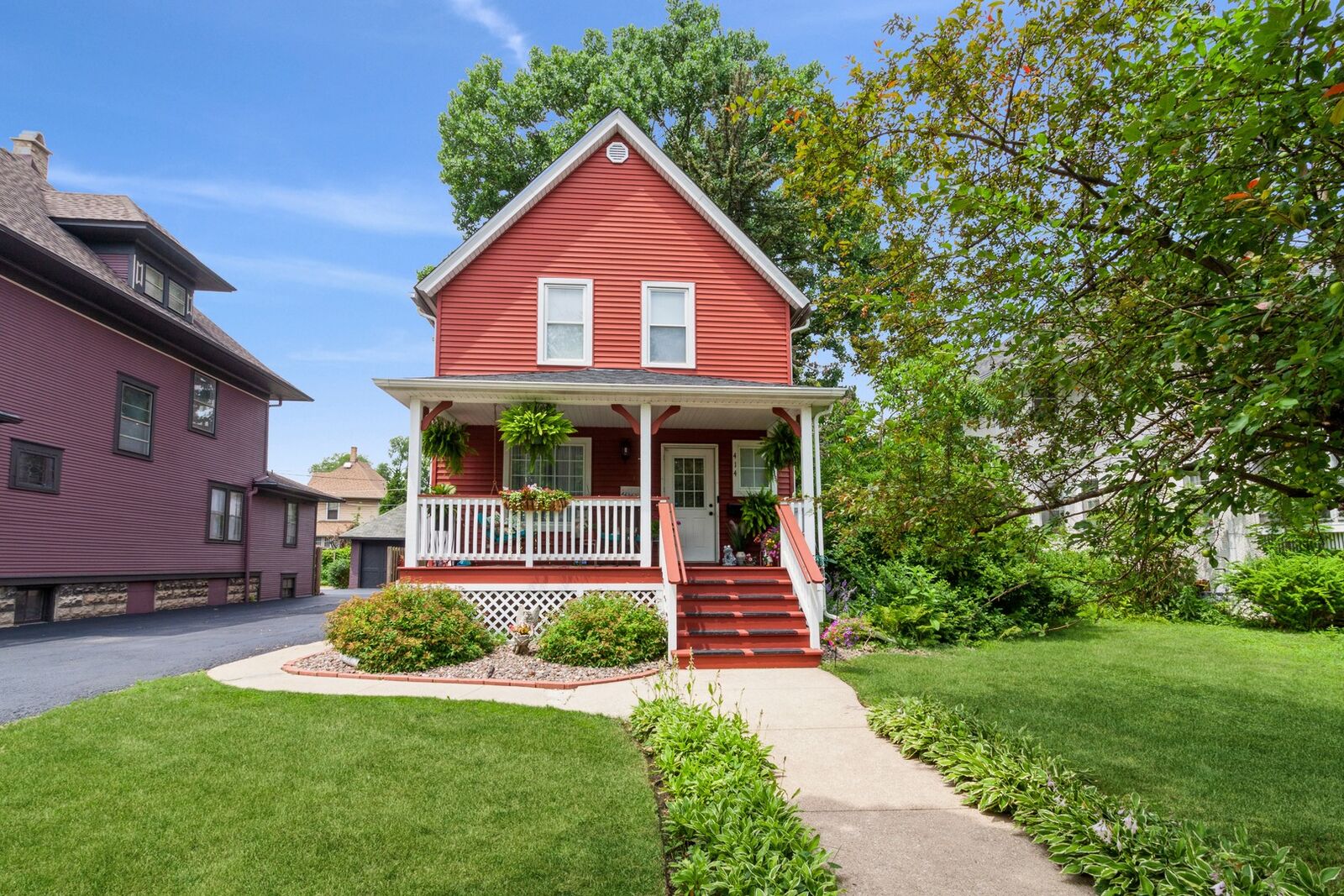 Property Photo: 414 N 3rd Avenue IL 60153