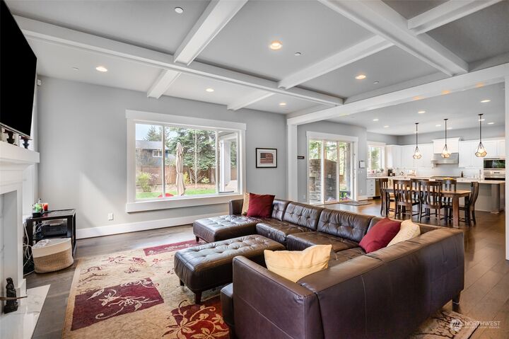 Property Photo:  4203 SE 87th Avenue  WA 98040 