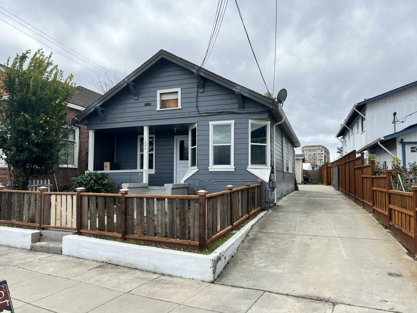 Property Photo:  1397 Vine Street  CA 95110 