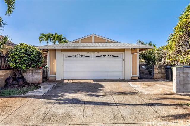 Property Photo:  94-606 Palai Street  HI 96797 