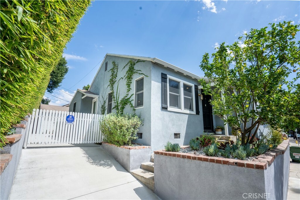 Property Photo:  12345 Valleyheart Drive  CA 91604 