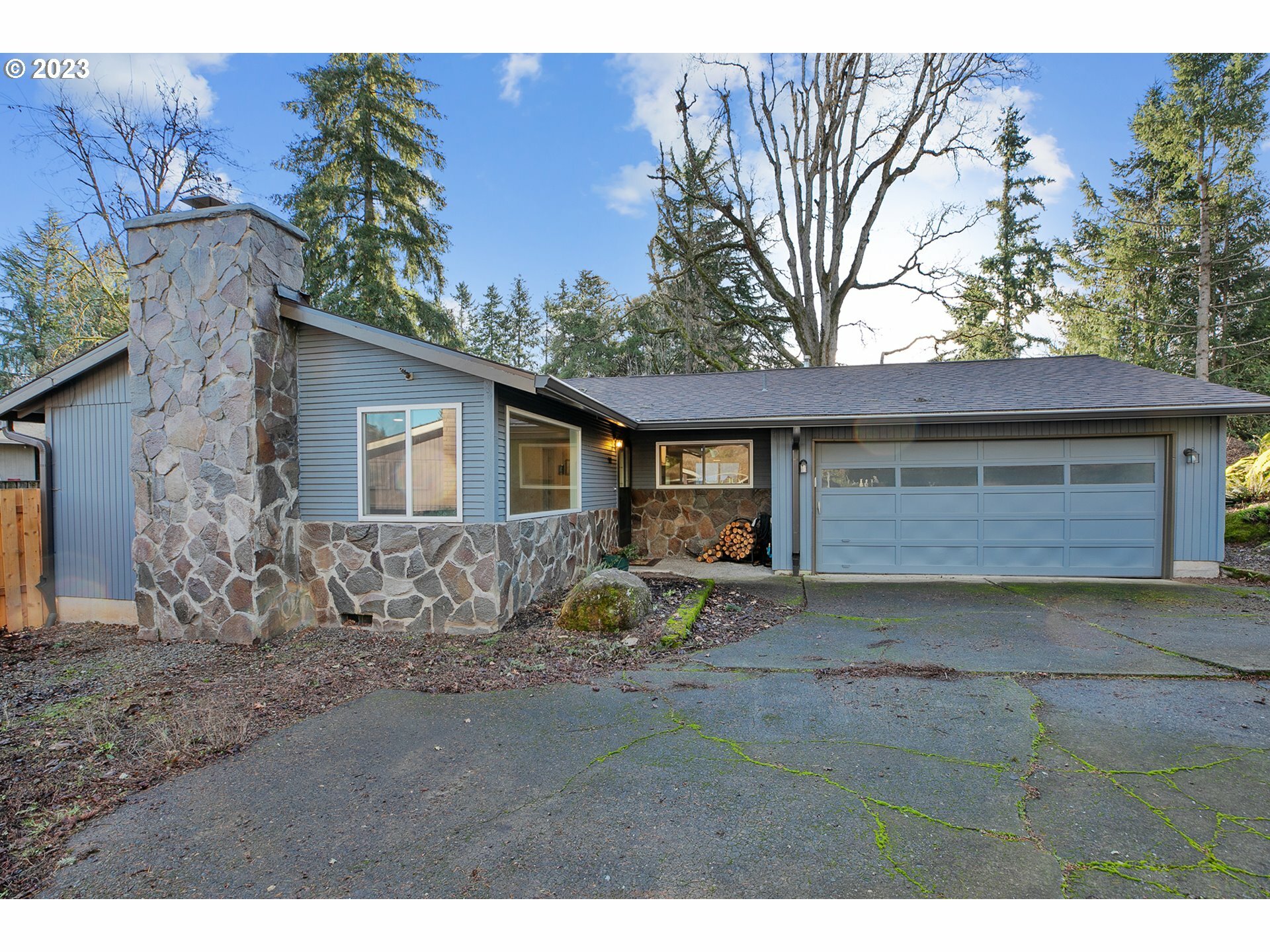 985 Hazelwood Dr  Oregon City OR 97045 photo