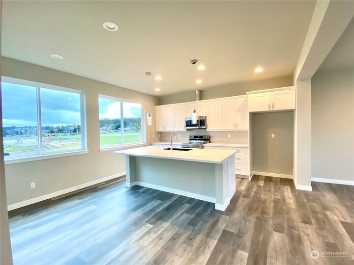 Property Photo: 195 SW 4th Lane WA 98277
