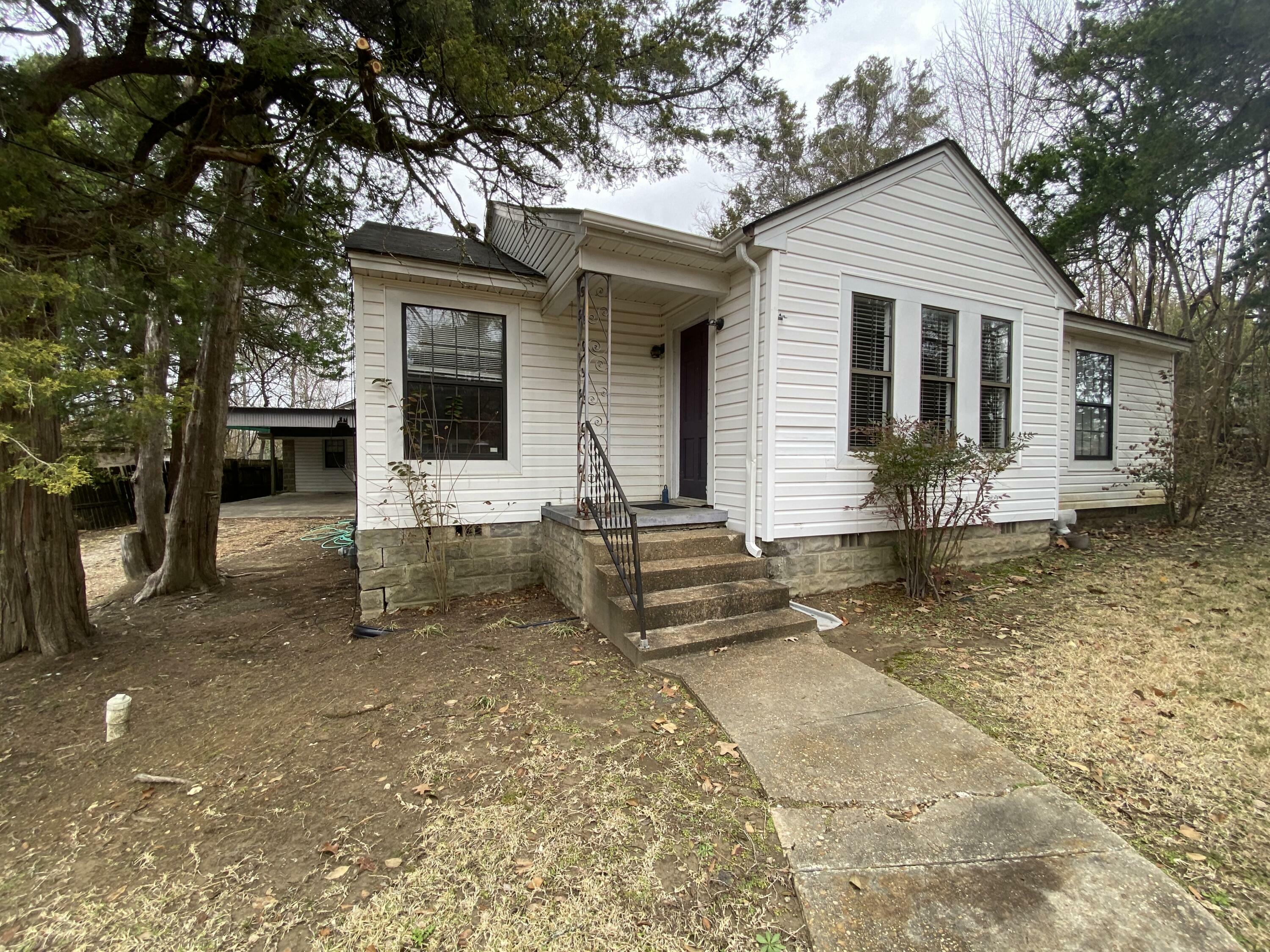 Property Photo:  520 Martin Luther King Jr. Drive  MS 39759 