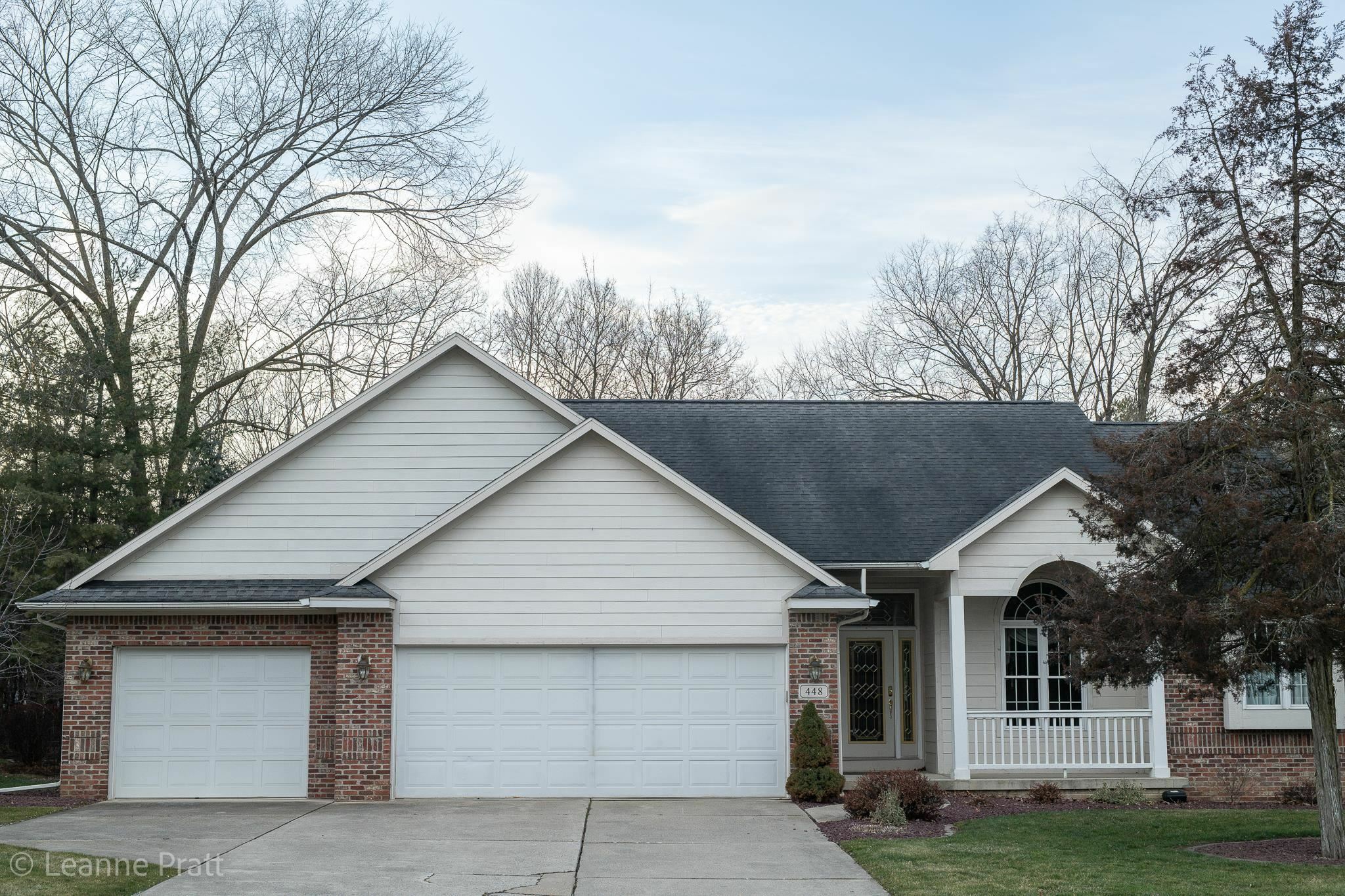 Property Photo: 448 Riverwoods MI 48433