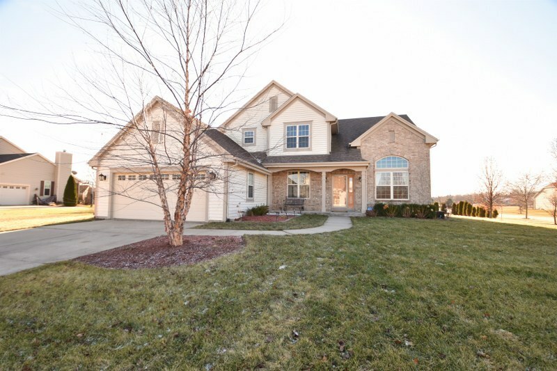 Property Photo: 647 Prairie Hill Ave WI 53149