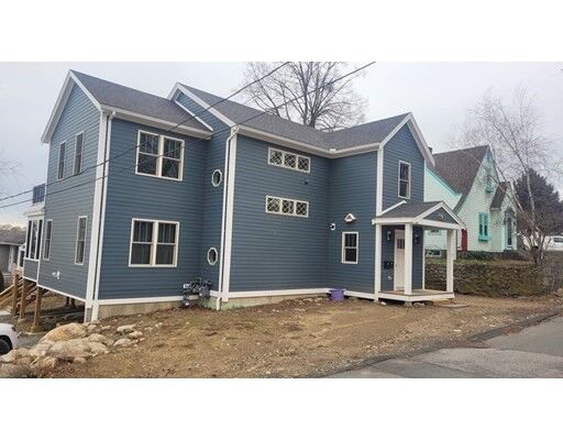 Property Photo:  70 Thurston Point Rd 2  MA 01930 