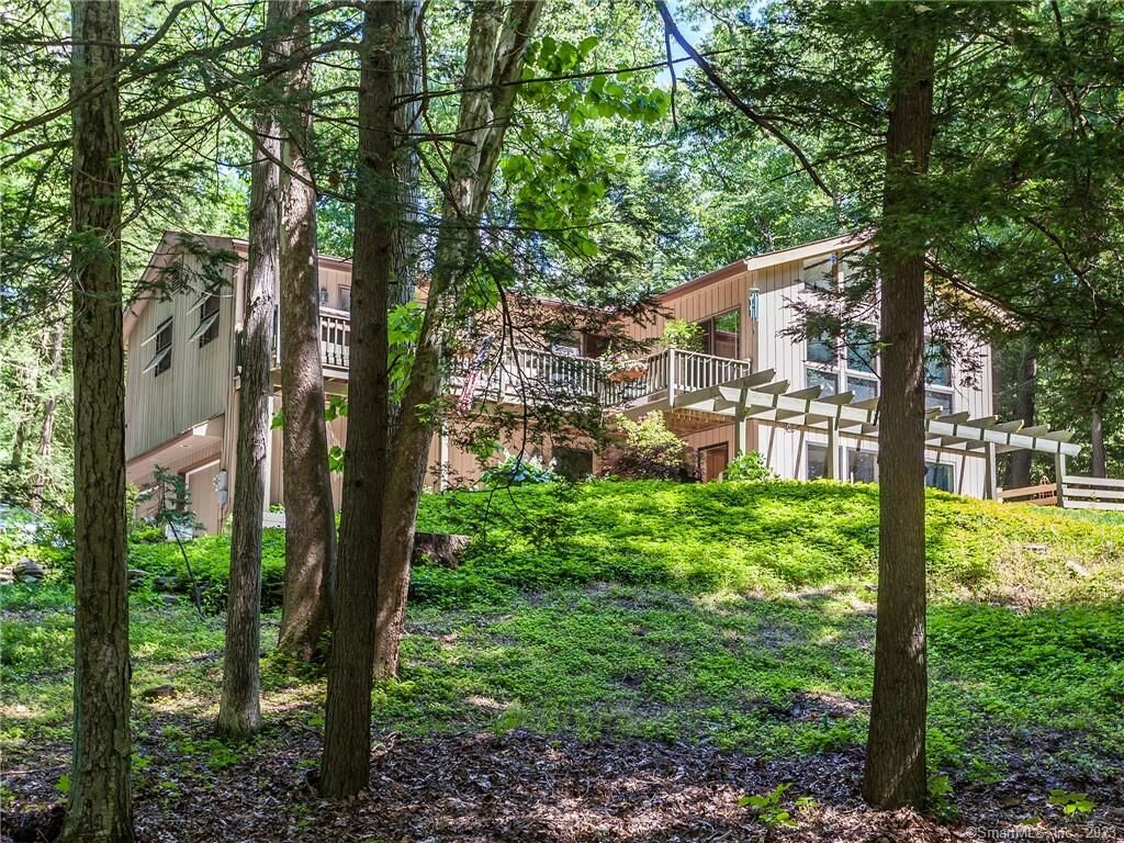 Property Photo:  25 Holiday Point Road  CT 06784 