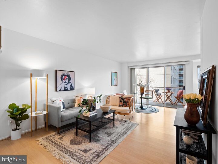 730 24th Street NW 401  Washington DC 20037 photo