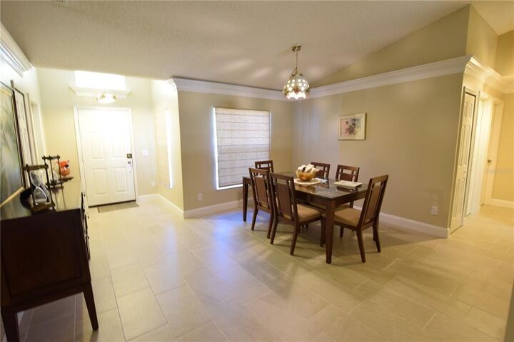 Property Photo: 305 Coventry Estates Boulevard FL 32725