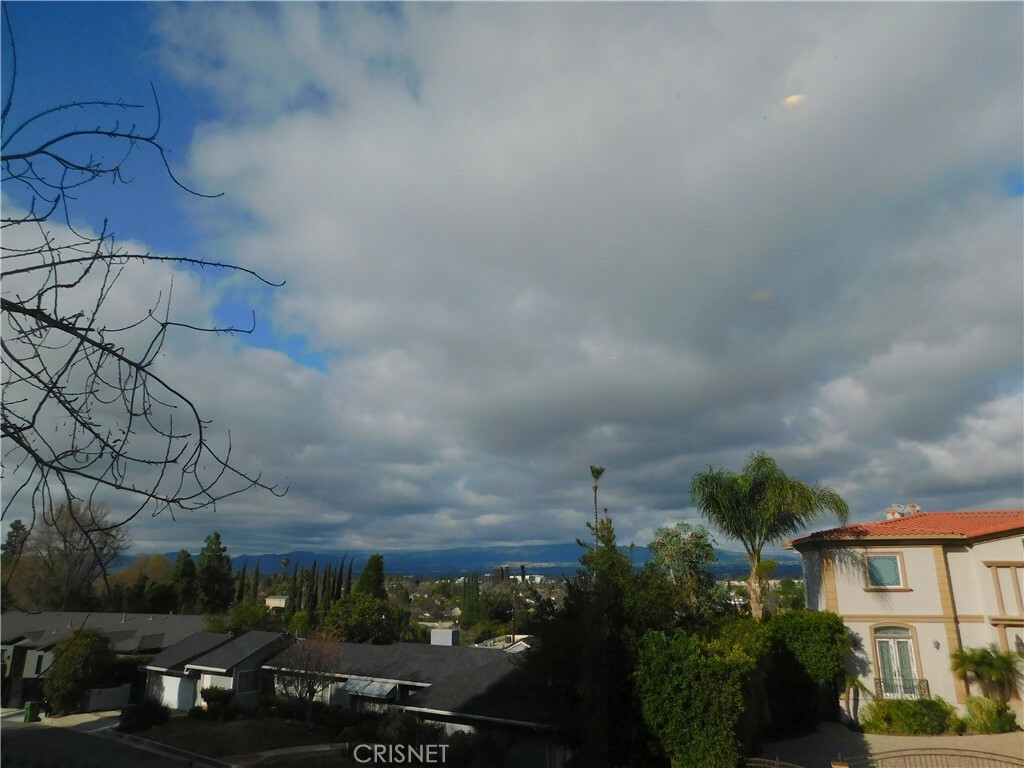 Property Photo:  18048 Karen Drive  CA 91316 