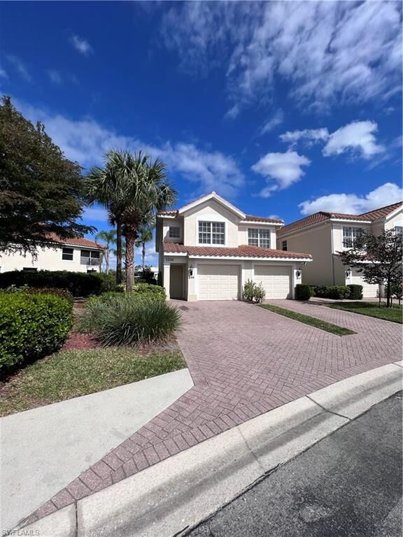 Property Photo: 1330 Henley St 2108 FL 34105