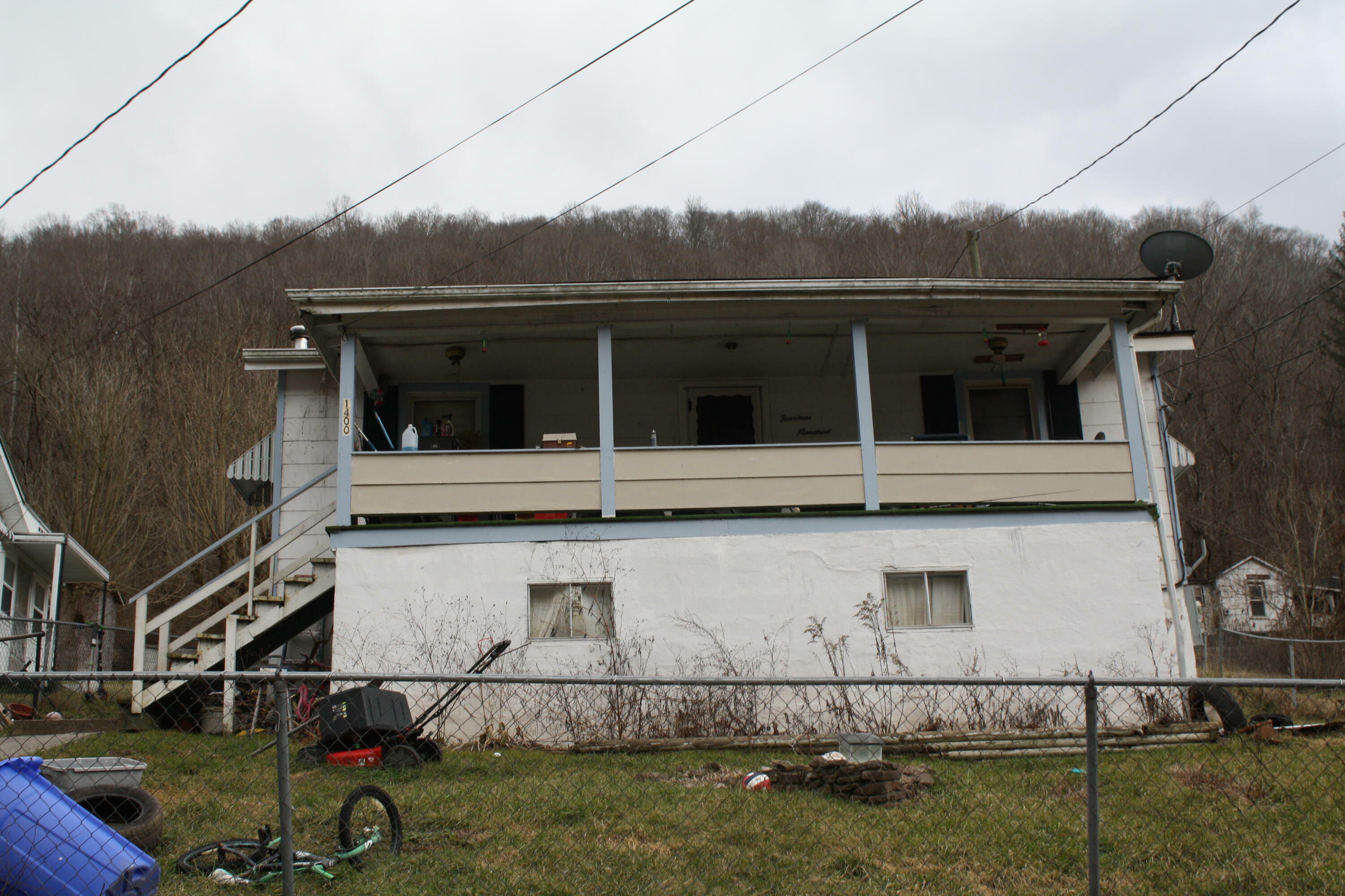 Property Photo:  1400 Terrace St  WV 25951 