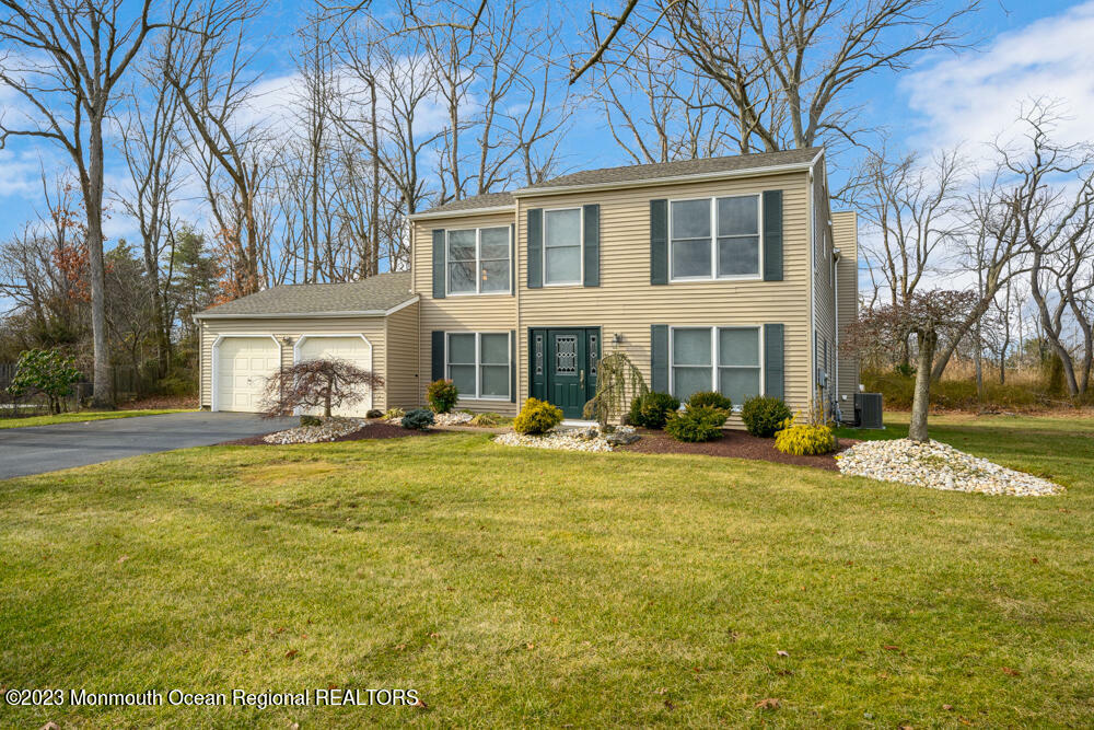 29 Windham Way  Englishtown NJ 07726 photo