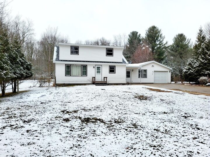 5879 Nestrom Road  Whitehall MI 49461 photo