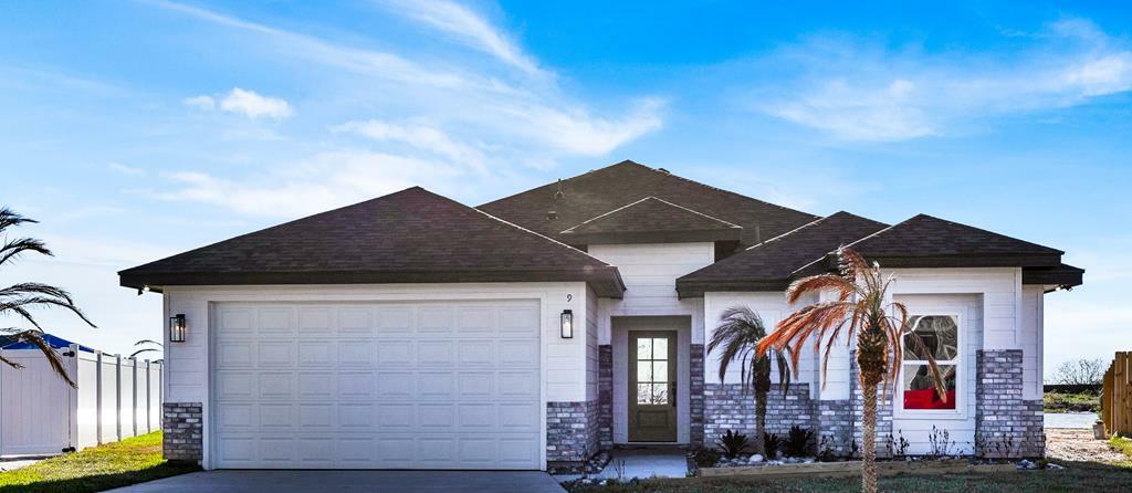 Property Photo: 9 Plaza La Quinta TX 78578