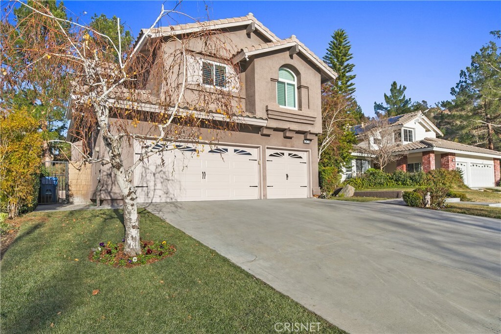 Property Photo: 14365 Pinnacle Court CA 91387