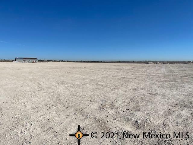 Property Photo: 880 W Derrick Road NM 88220