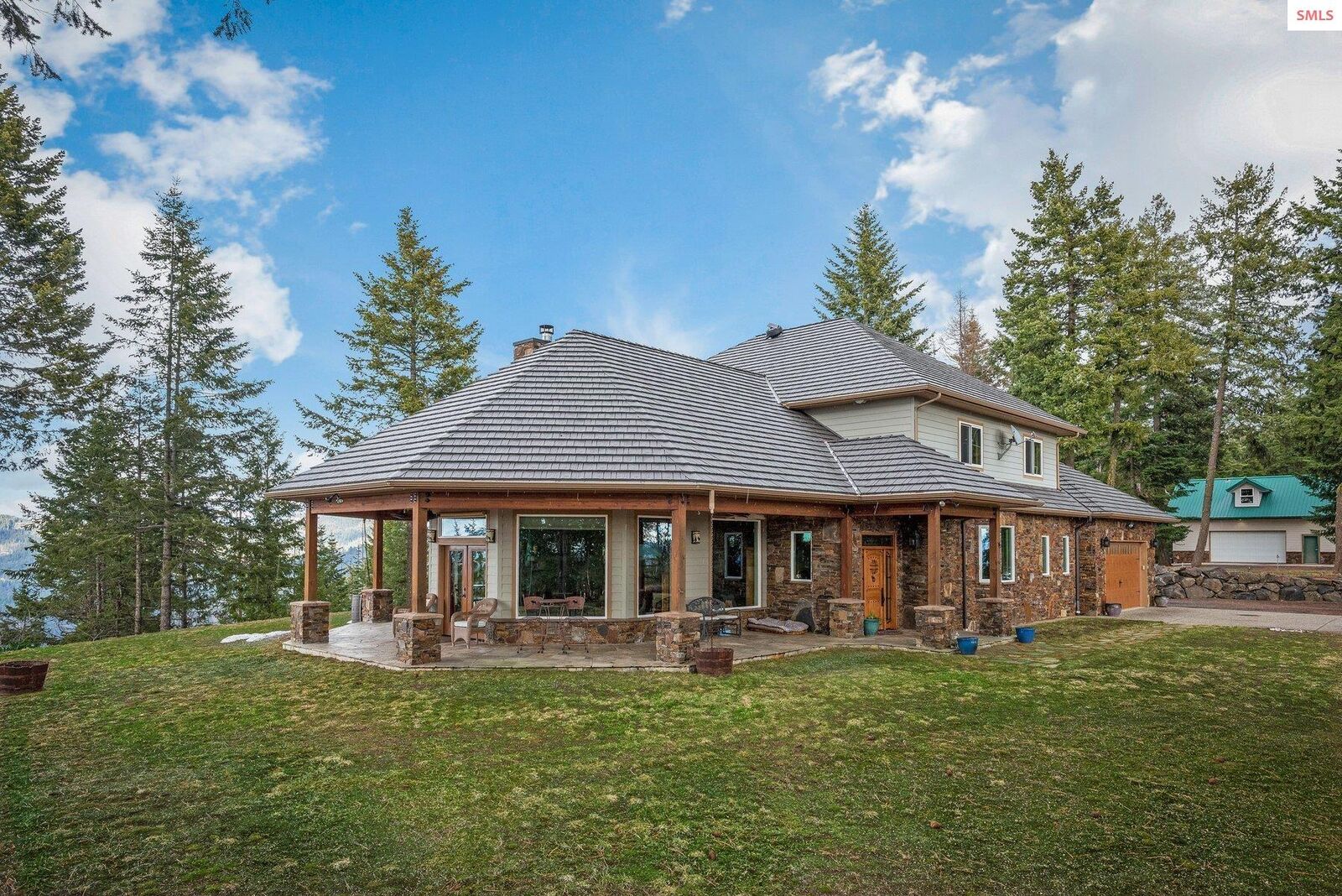 Property Photo: 735 S Bushwacker Rd ID 83814