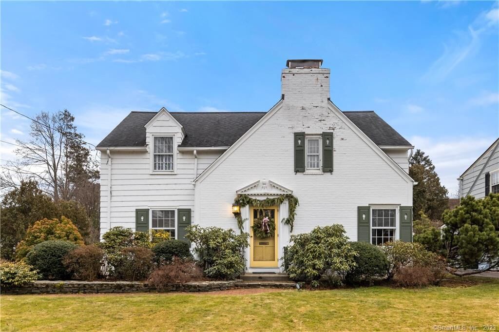 Property Photo:  39 Thomson Road  CT 06107