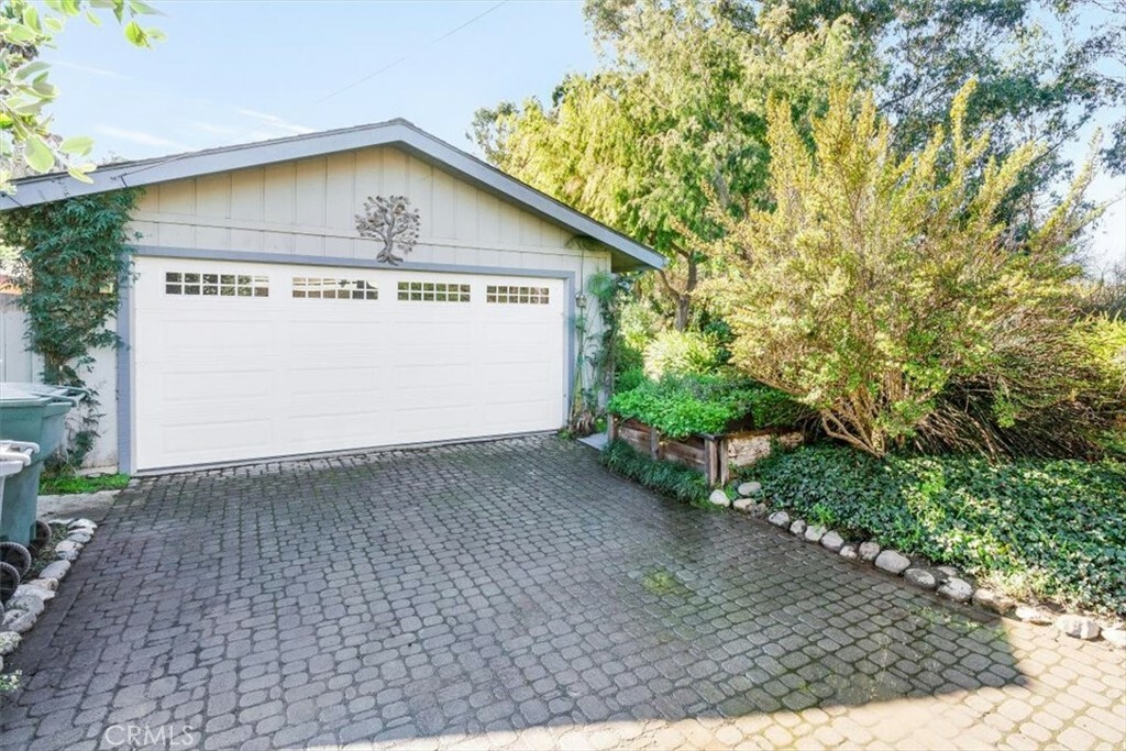 Property Photo:  301 Grove  CA 93402 