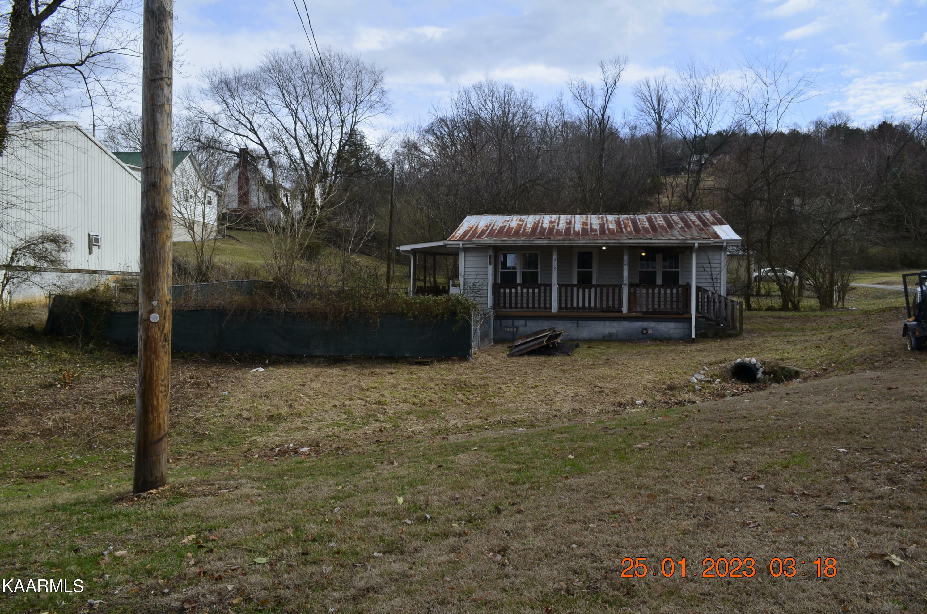 Property Photo:  219 S 3rd St  TN 37763 