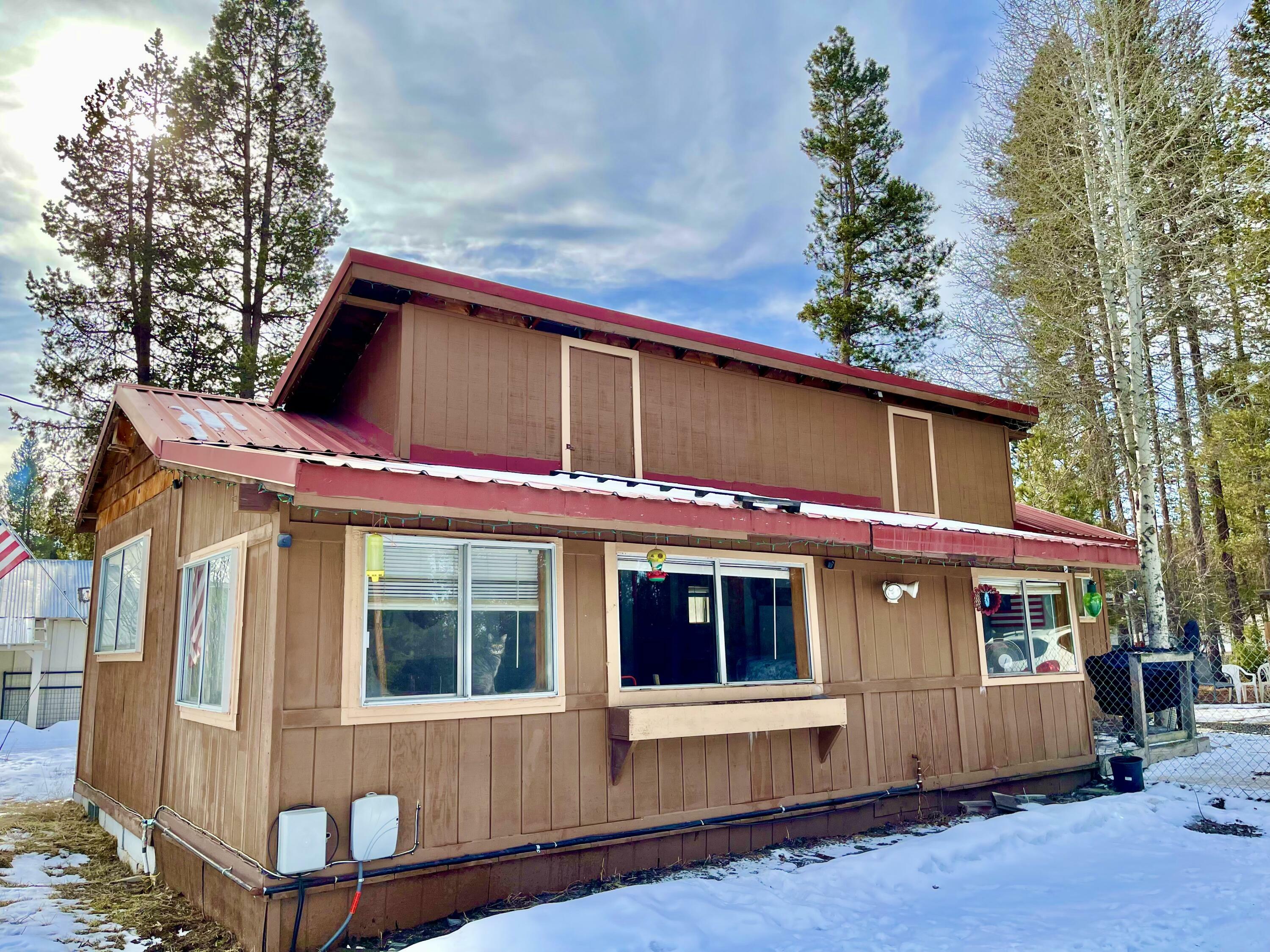 Property Photo:  52305 Parkway Drive  OR 97739 