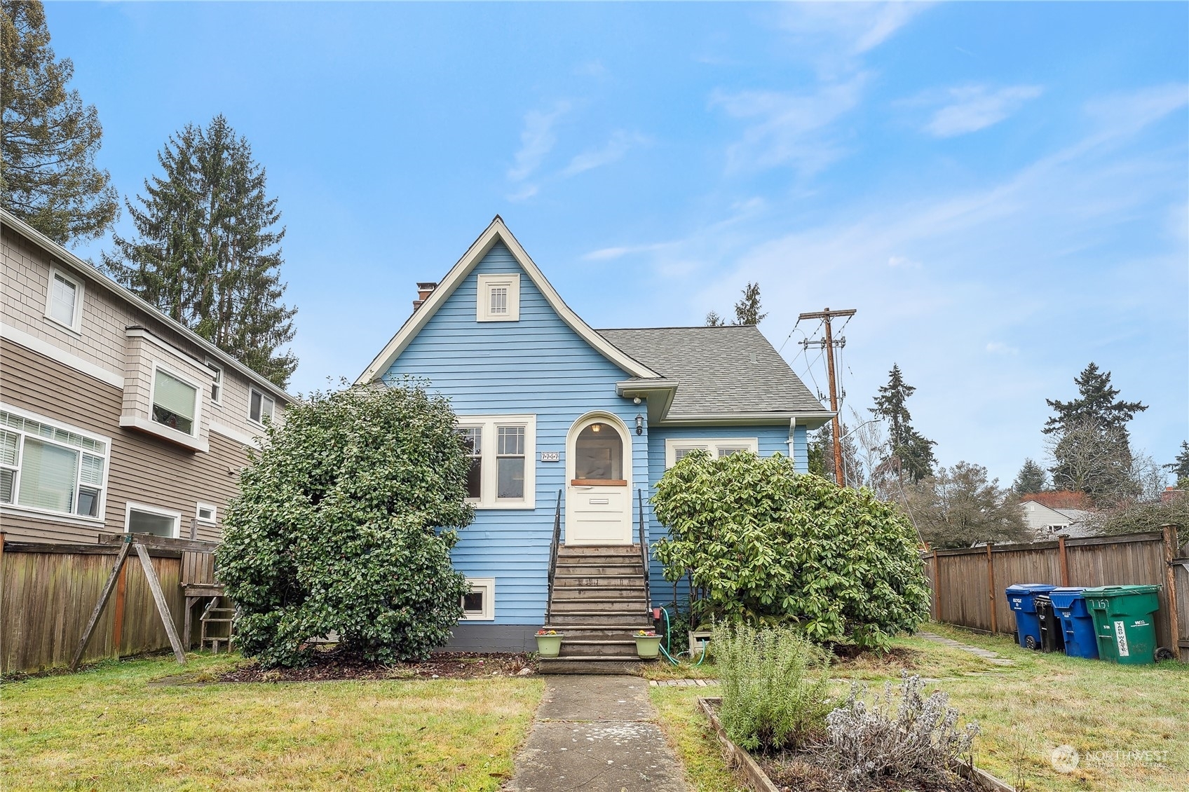 Property Photo: 7757 35th Avenue NE WA 98115