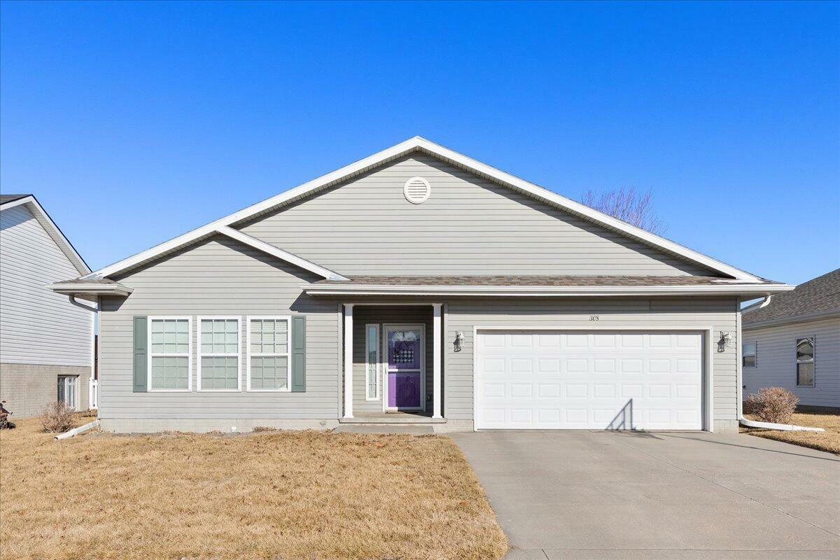 Property Photo:  308 Kestrel Court  IA 51501 