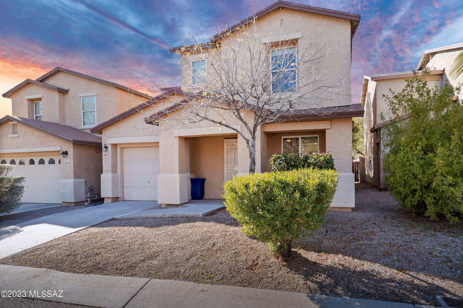 Property Photo:  8471 N Placita De La Manzana  AZ 85742 