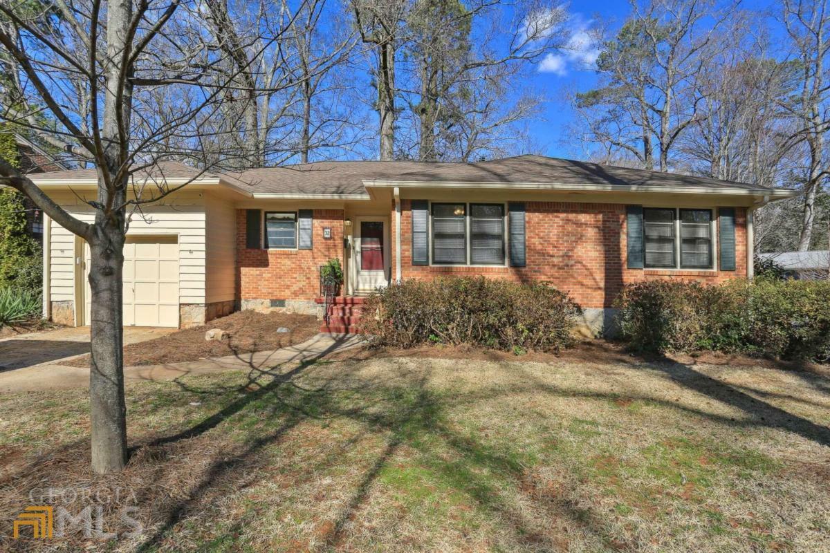 Property Photo:  32 Fairfield Drive  GA 30002 