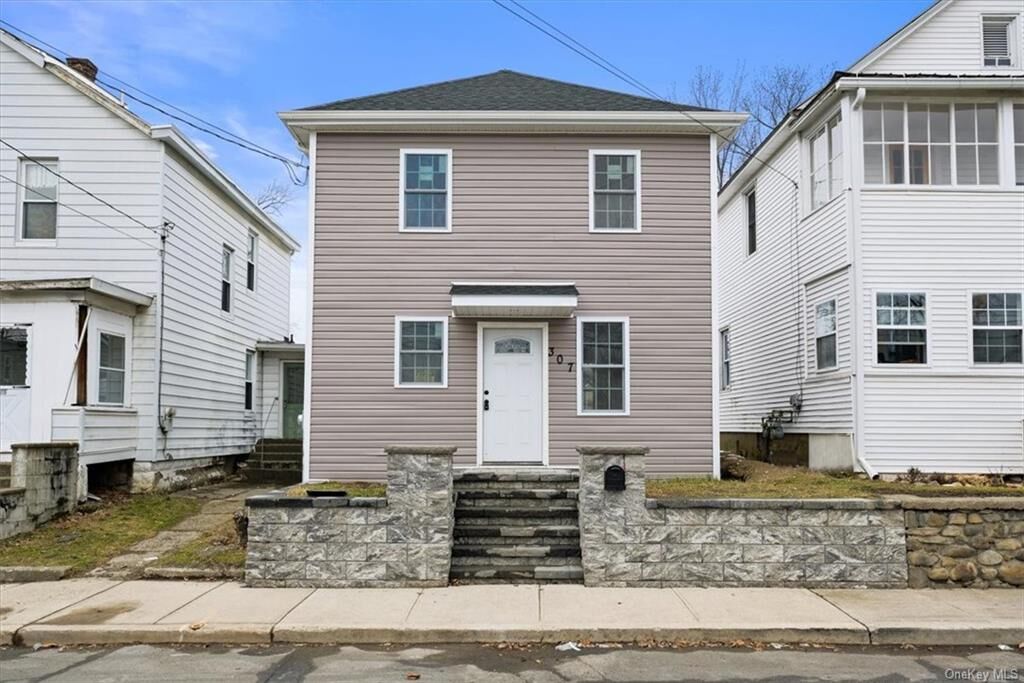 Property Photo:  307 Tower Avenue  NY 12543 