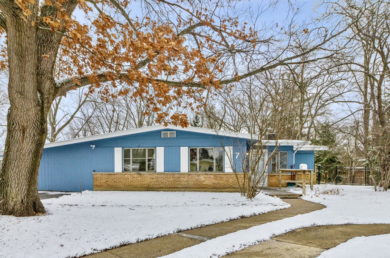 Property Photo: 7 Somonauk Court IL 60466