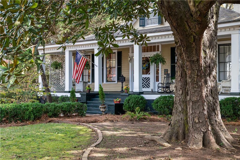 414 N Main Street  Madison GA 30650 photo