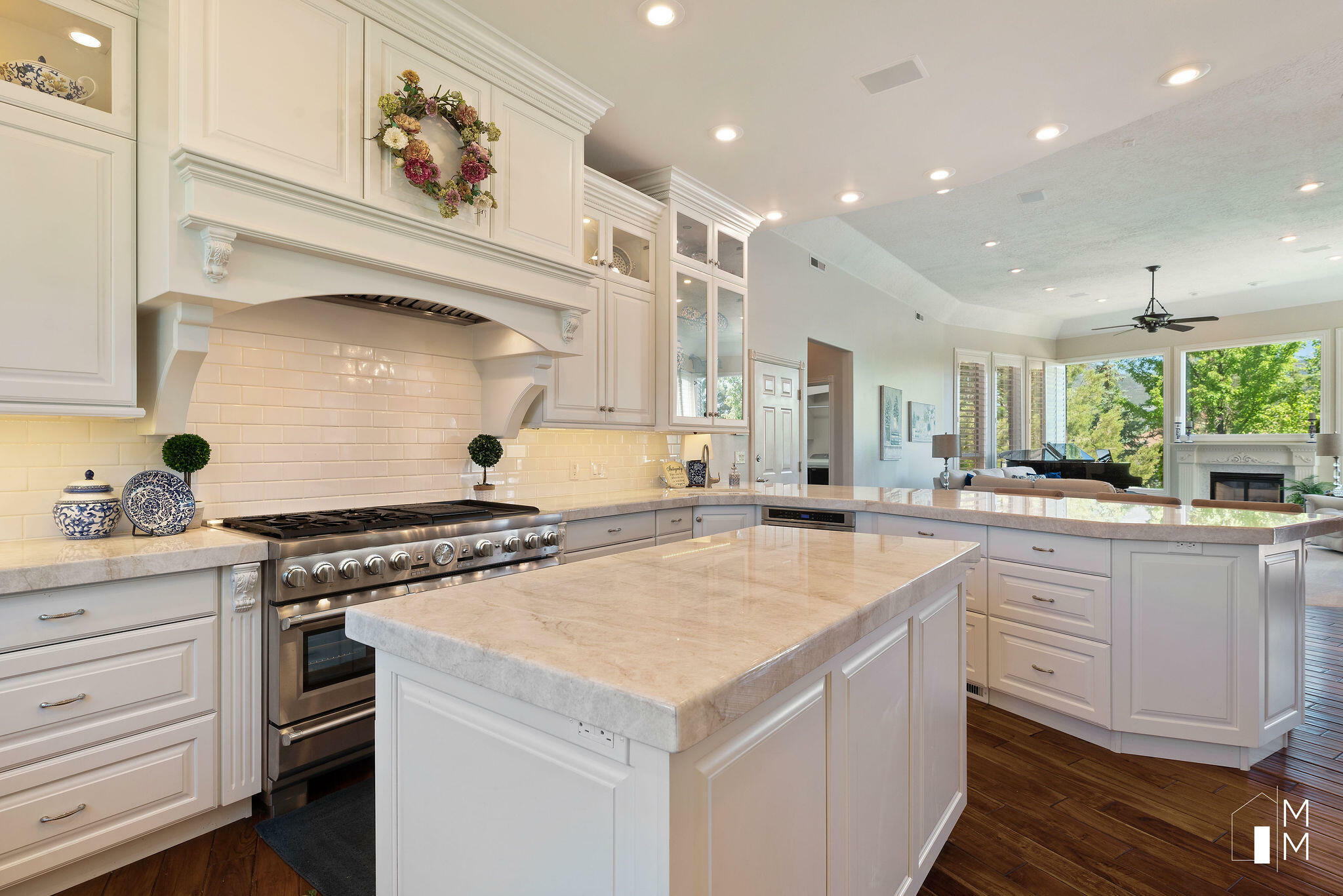 Property Photo: 2191 W Parkview Dr UT 84720