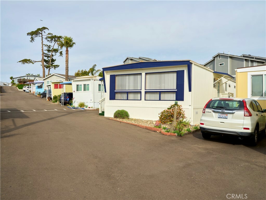 Property Photo:  2531 Cienaga Street 6  CA 93445 