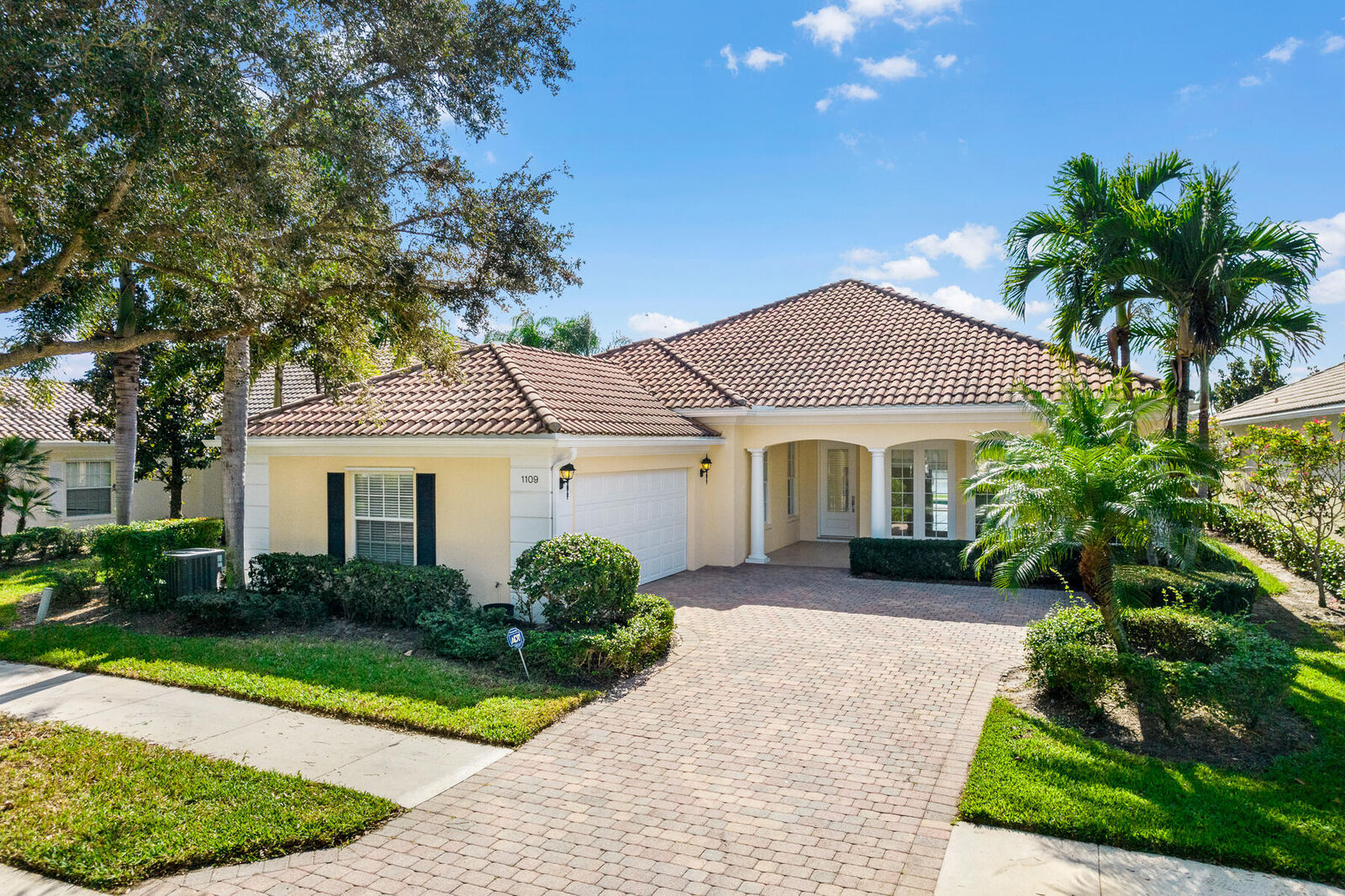 Property Photo: 1109 Orinoco Way FL 33410